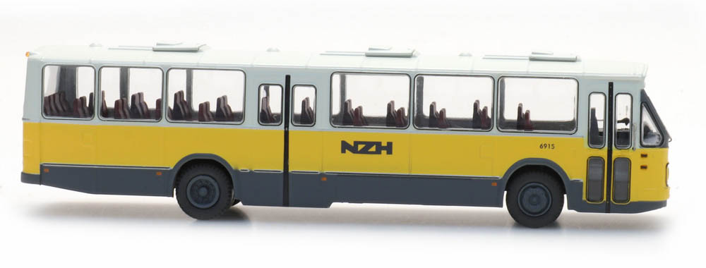 118-487.070.11 - H0 - Regionalbus NZH 6915, DAF Vorderseite 1, Ausstieg Mitte